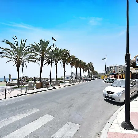 Zenplaya 2-12 Apartment *